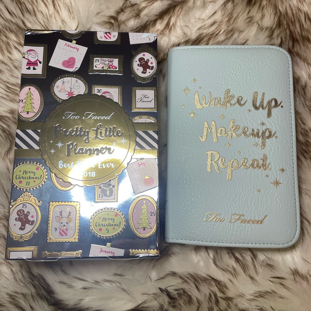 Too Faced Pretty Little Planner Best Year Ever Eyeshadow set. Holiday limited ed - Picture 6 of 7